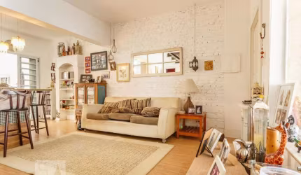 Casa à Venda - Saúde, 2 Quartos,  120 m2