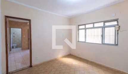 Casa à Venda - Vila Nhocuné, 2 Quartos,  239 m2
