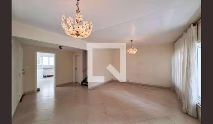 Casa à Venda - Água Fria, 4 Quartos,  300 m2