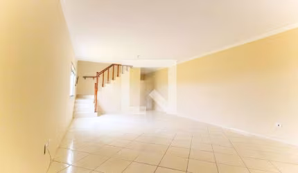 Casa à Venda - Vila Jacuí, 3 Quartos,  226 m2