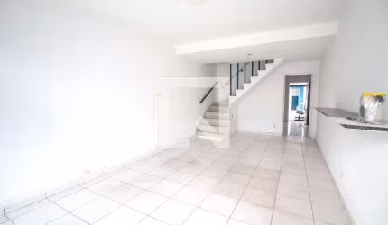 Casa à Venda - Alto de Pinheiros, 2 Quartos,  111 m2