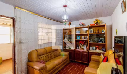 Casa à Venda - Vila Ré, 2 Quartos,  500 m2