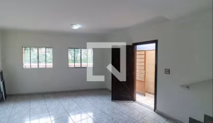 Casa à Venda - Vila Guilhermina, 2 Quartos,  137 m2