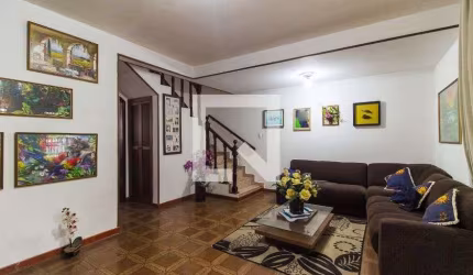 Casa à Venda - Vila Jacuí, 3 Quartos,  280 m2