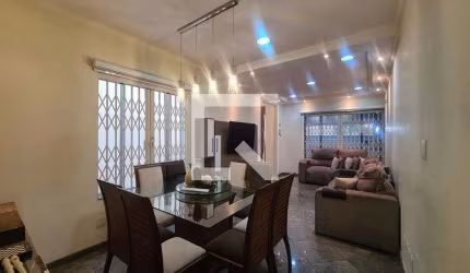 Casa à Venda - Jardim Teresa, 3 Quartos,  261 m2