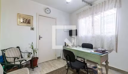 Casa à Venda - Chácara Inglesa, 2 Quartos,  80 m2