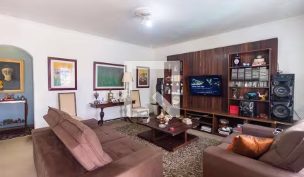 Casa à Venda - Jardim Jussara, 3 Quartos,  300 m2