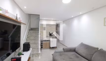 Casa à Venda - Vila Ré, 2 Quartos,  145 m2