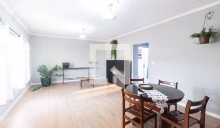 Casa à Venda - Água Fria, 3 Quartos,  250 m2