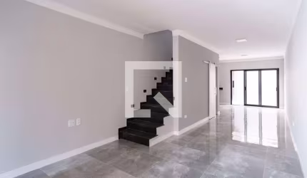 Casa à Venda - Vila Carrão, 3 Quartos,  156 m2
