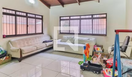 Casa à Venda - Jardim Éster Yolanda, 4 Quartos,  250 m2