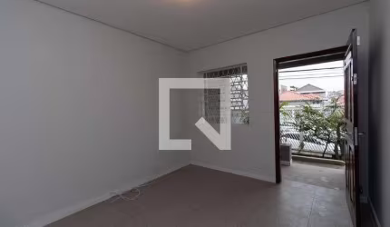 Casa à Venda - Vila Mazzei, 2 Quartos,  150 m2