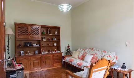 Casa à Venda - Ipiranga, 2 Quartos,  264 m2