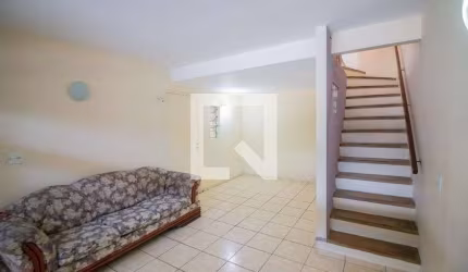 Casa à Venda - Jardim Éster Yolanda, 3 Quartos,  100 m2