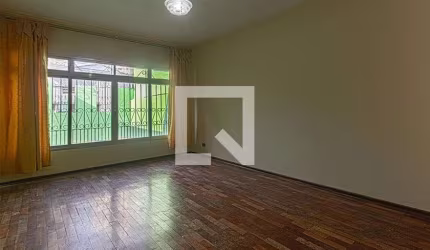 Casa à Venda - Sacomã, 3 Quartos,  214 m2