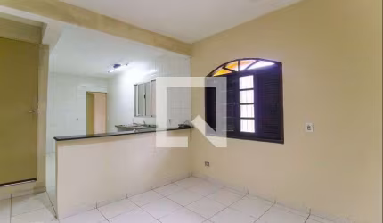 Casa à Venda - Vila Jacuí, 3 Quartos,  200 m2