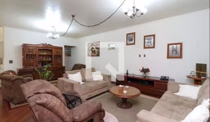 Casa à Venda - Água Fria, 3 Quartos,  189 m2