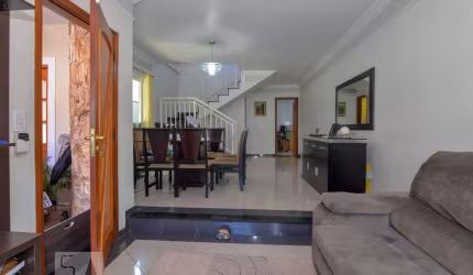 Casa à Venda - Água Fria, 3 Quartos,  157 m2