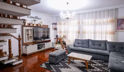 Casa à Venda - Bosque da Saúde, 4 Quartos,  250 m2