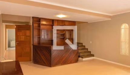 Casa à Venda - Planalto Paulista, 3 Quartos,  250 m2