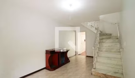 Casa à Venda - Água Fria, 2 Quartos,  70 m2