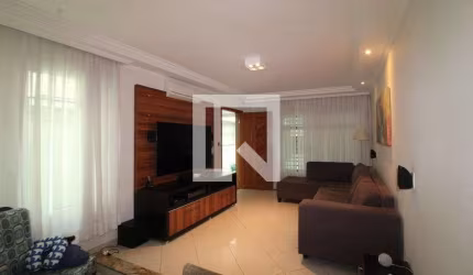 Casa à Venda - Água Fria, 3 Quartos,  160 m2