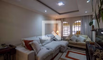 Casa à Venda - Jardim Éster Yolanda, 3 Quartos,  108 m2
