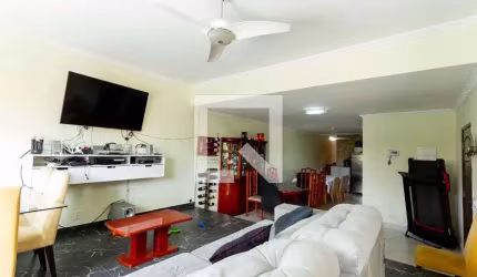 Casa à Venda - Jardim Santa Emília, 3 Quartos,  212 m2