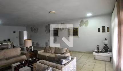 Casa à Venda - Chácara Mafalda, 3 Quartos,  400 m2