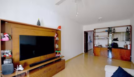 Casa à Venda - Bosque da Saúde, 3 Quartos,  188 m2