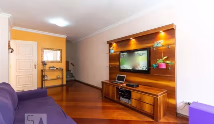 Casa à Venda - Vila Sônia, 3 Quartos,  250 m2