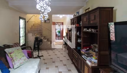 Casa à Venda - Vila Santa Clara, 3 Quartos,  250 m2