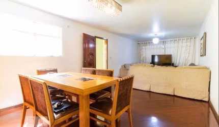 Casa à Venda - Campo Grande, 3 Quartos,  180 m2