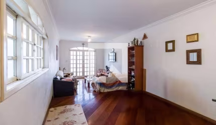 Casa à Venda - Jardim Londrina, 4 Quartos,  177 m2