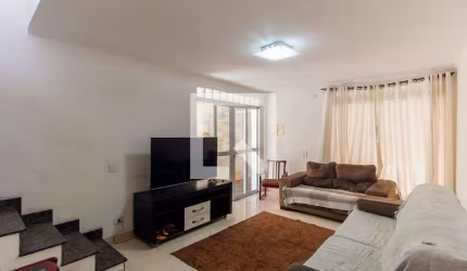 Casa à Venda - Vila Santa Clara, 3 Quartos,  180 m2