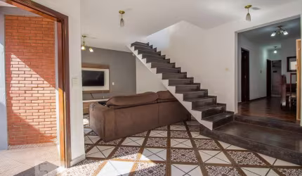 Casa à Venda - Vila Jacuí, 3 Quartos,  277 m2