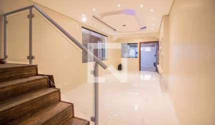 Casa à Venda - Jardim Éster Yolanda, 3 Quartos,  180 m2