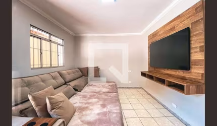 Casa à Venda - Jardim Éster Yolanda, 4 Quartos,  220 m2