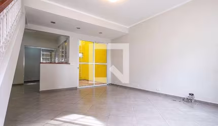 Casa à Venda - Vila Madalena, 2 Quartos,  67 m2