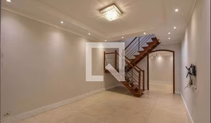 Casa à Venda - Campo Belo, 3 Quartos,  220 m2