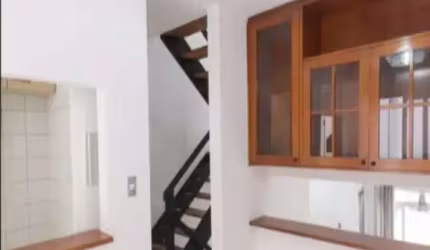 Casa de condomínio à venda com 205m² 3 dormitórios 2 suítes 3 banheiros 2 vagas