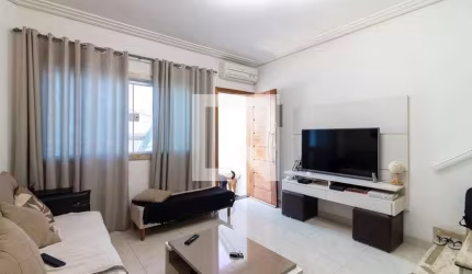 Casa à Venda - Água Fria, 2 Quartos,  114 m2
