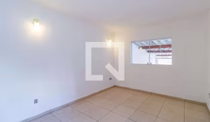 Casa à Venda - Portal do Morumbi, 2 Quartos,  220 m2
