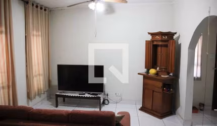 Casa à Venda - Vila Jacuí, 3 Quartos,  195 m2