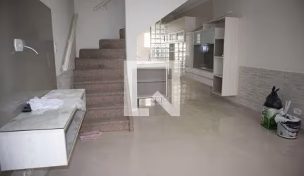 Casa à Venda - Vila Guilherme, 2 Quartos,  100 m2
