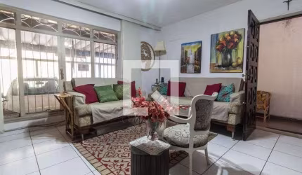 Casa à Venda - Água Fria, 2 Quartos,  180 m2