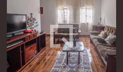 Casa à Venda - Jardim Peri, 3 Quartos,  200 m2