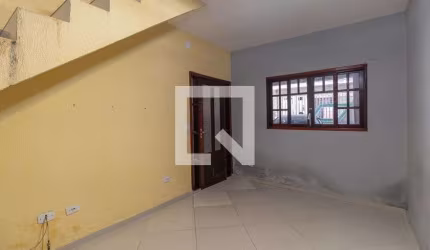 Casa à Venda - Vila Jacuí, 3 Quartos,  200 m2