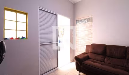 Casa à Venda - Bom Retiro, 2 Quartos,  104 m2