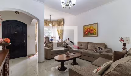 Casa à Venda - Bosque da Saúde, 2 Quartos,  150 m2